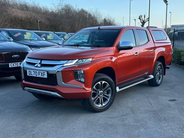 Mitsubishi L200 2.3 Double Cab DI-D 150 Barbarian X 4WD Auto Pick Up Diesel Orange